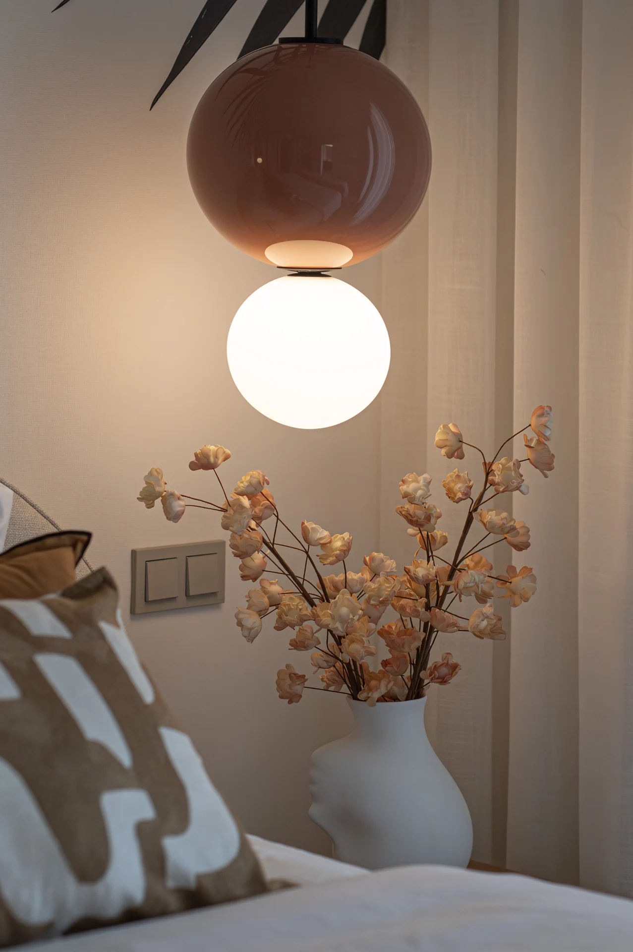 Pendant light and decorative bedside details