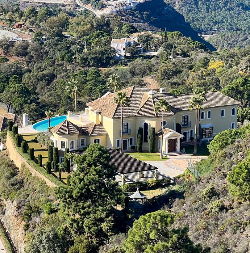 Interior-designer-La-Zagaleta