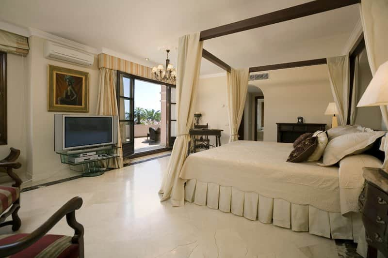 Novak Djokovic bedroom house in marbella